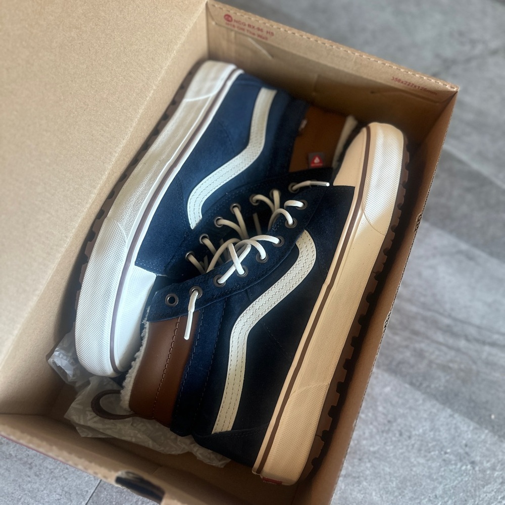 Vans Men's Blue and Brown High-Top Sneakers